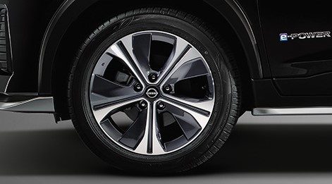 17'' GLOSS BLACK ALLOY WHEELS