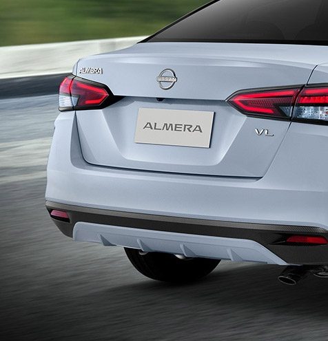 SIGNATURE TAIL LIGHTS AND N-SPORT DESIGN REAR BUMPER